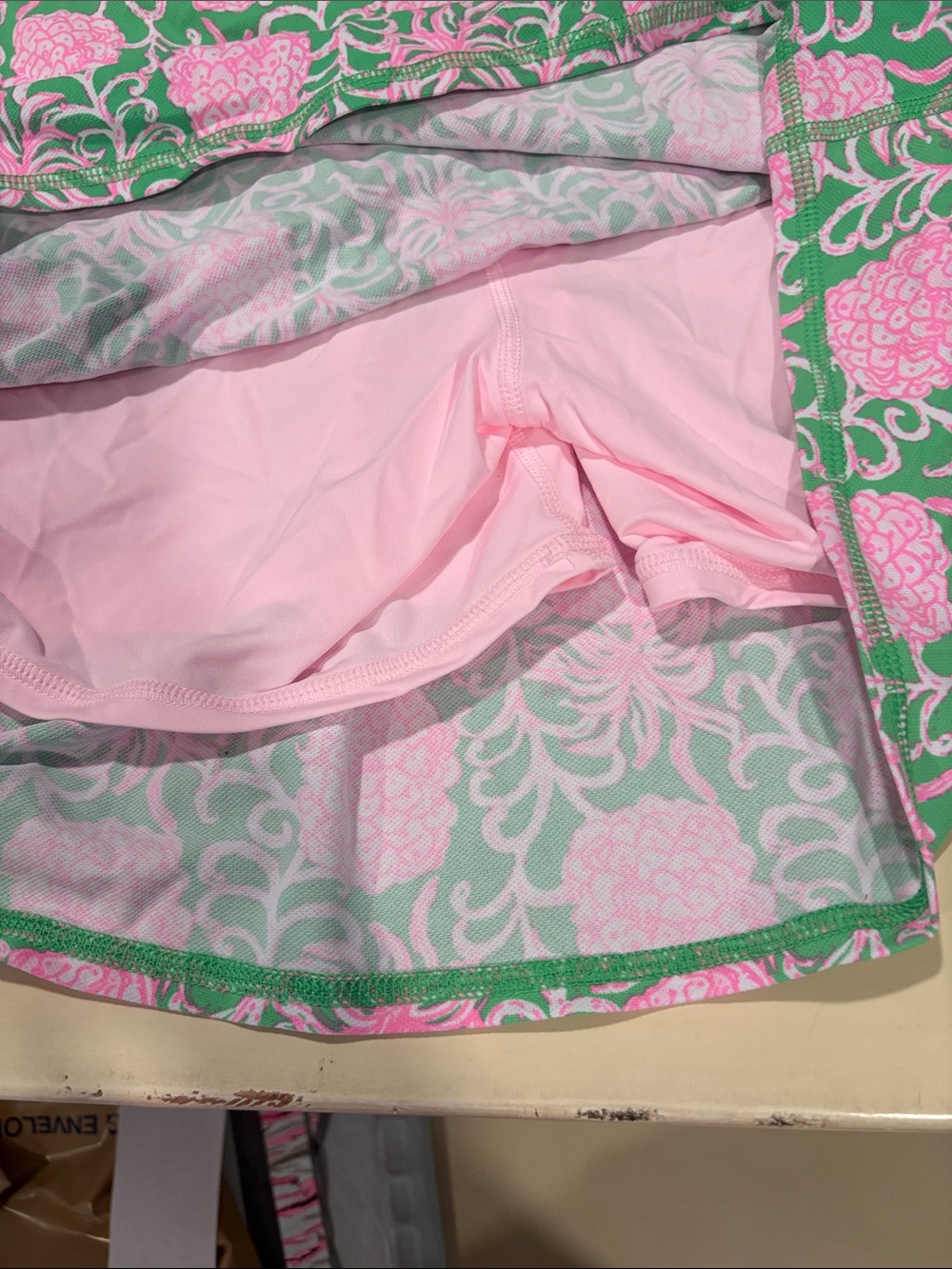 Lilly Pulitzer 'Maryana' Pineapple Print Mini Skirt in Fauna Green L NWT - Picture 4 of 5